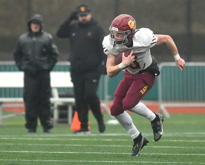 Central-Catholic.Tualatin.6A-football-final.Taylor-Balkom.42